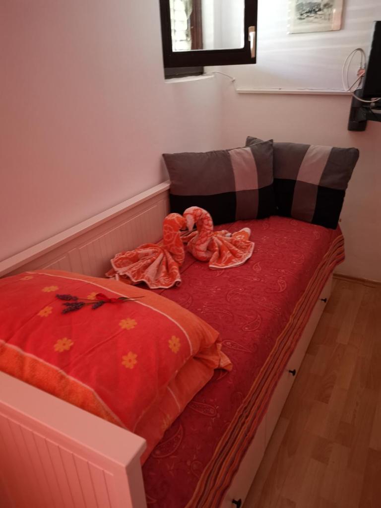 Accommodation Rupine - Tap to explore photos