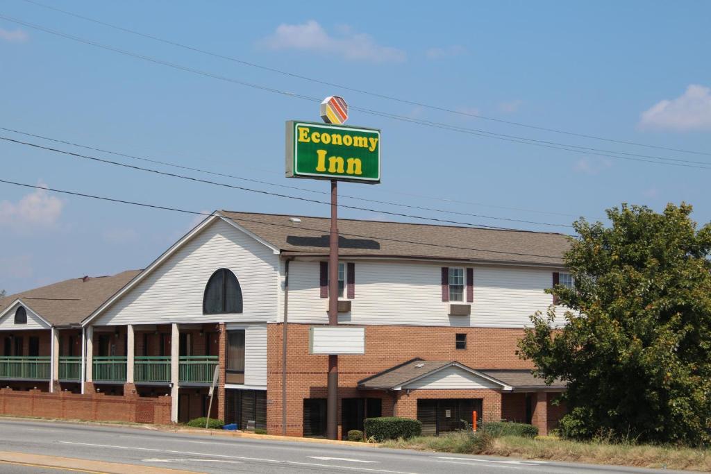 Economy Inn image