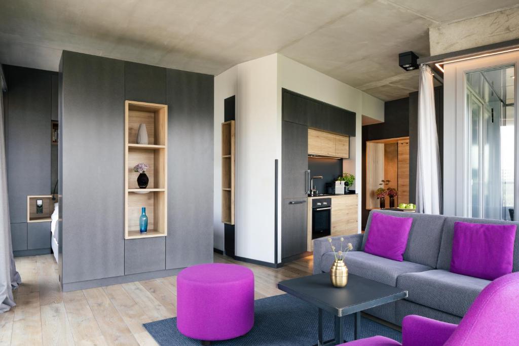 Студио (Апартаменты-студио Panorama Small), Downtown Apartments