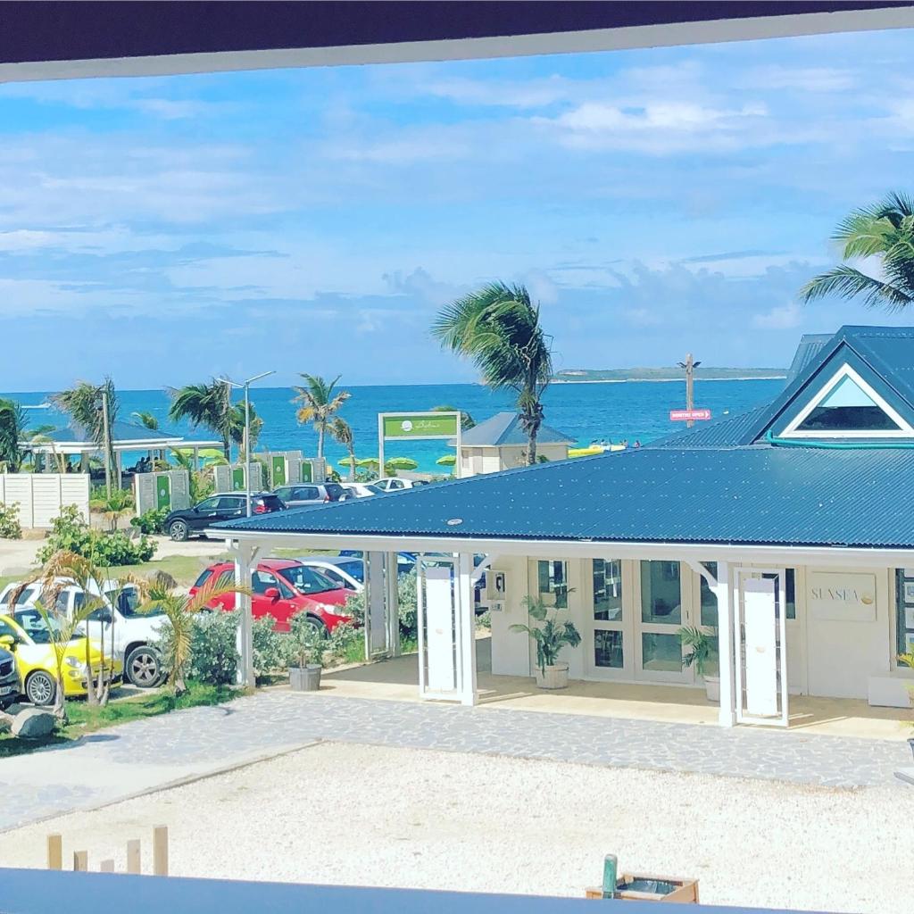 Stunning New apartment with view of Orient Bay photo 4