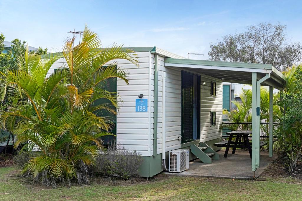 Discovery Parks - Ballina Room Type - Standard Studio Cabin 