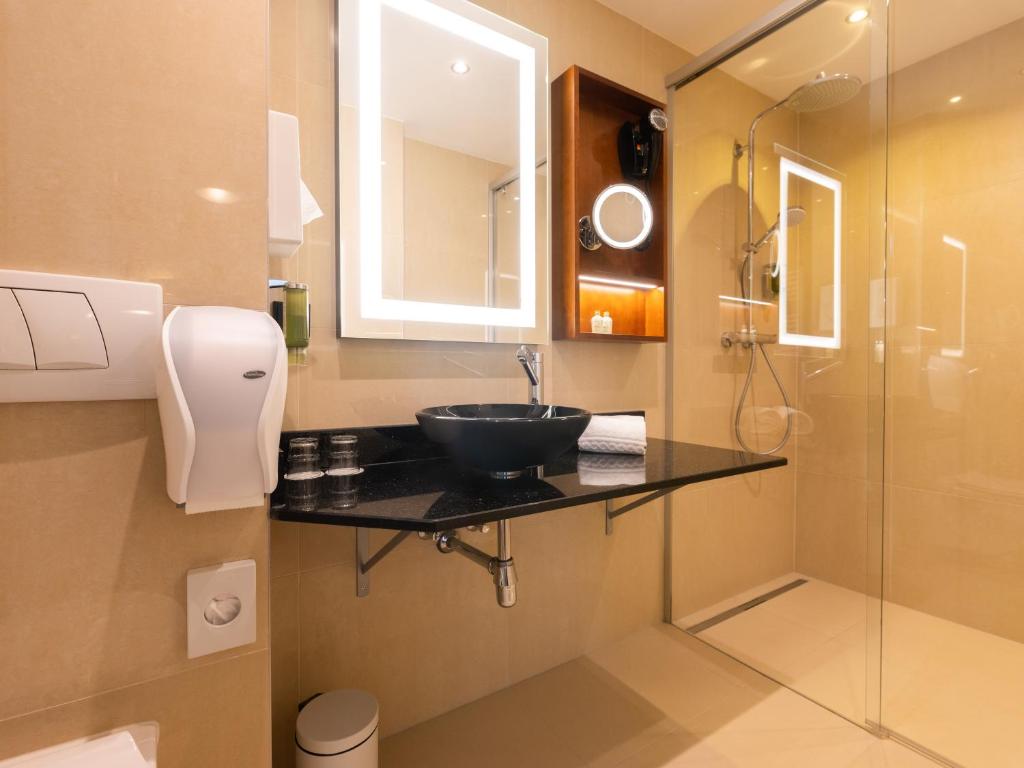 Двухместный (Улучшенный номер Viennese Elégance), Mercure Josefshof Wien