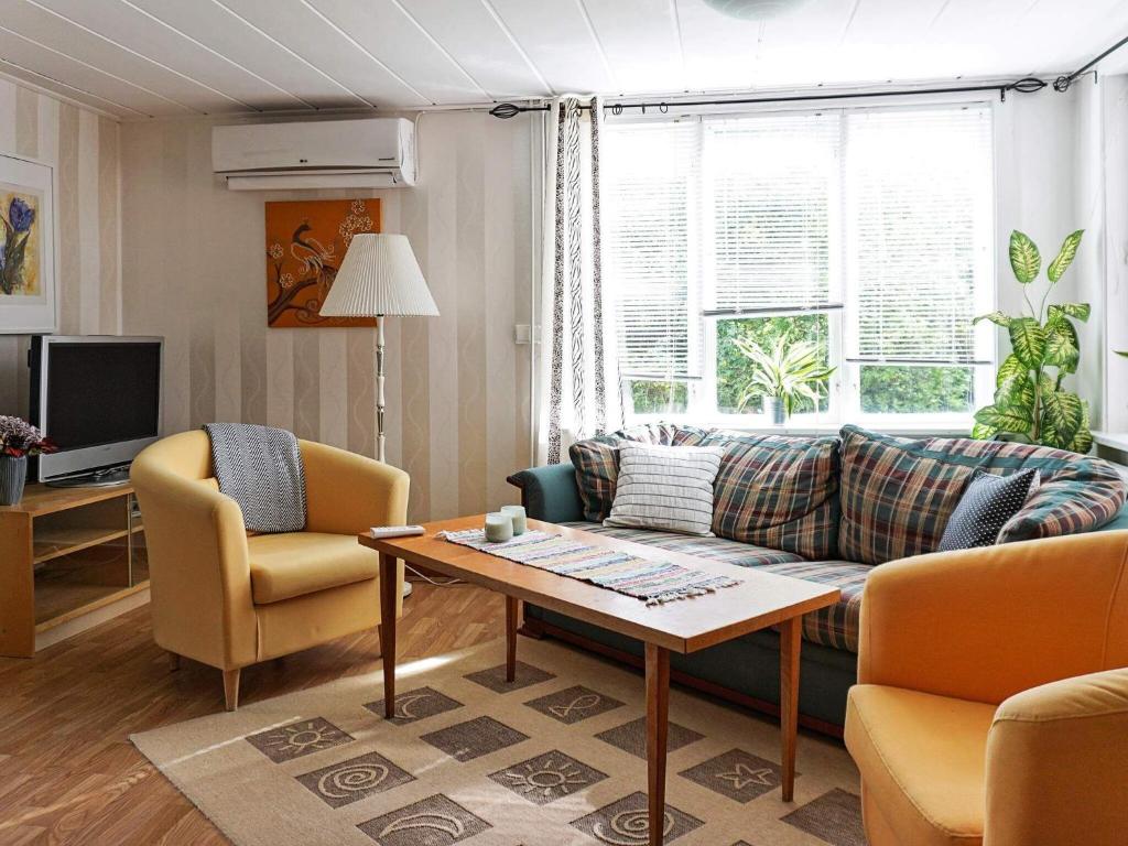 6 person holiday home in ED photo 3