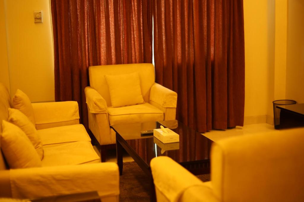 THE AVENUE HOTEL & SUITES photo 3
