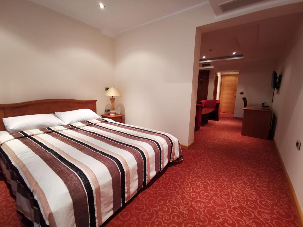 Garni Hotel BaMBiS photo 1