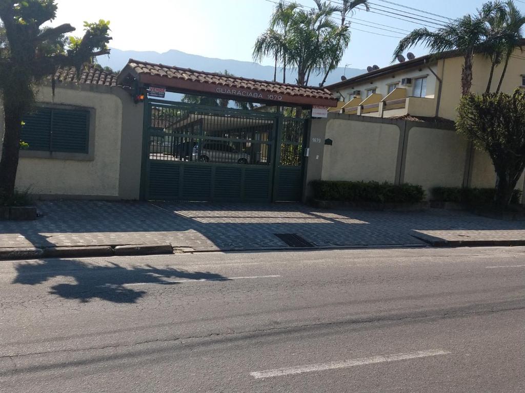 Cond Res Guaraciaba photo 1