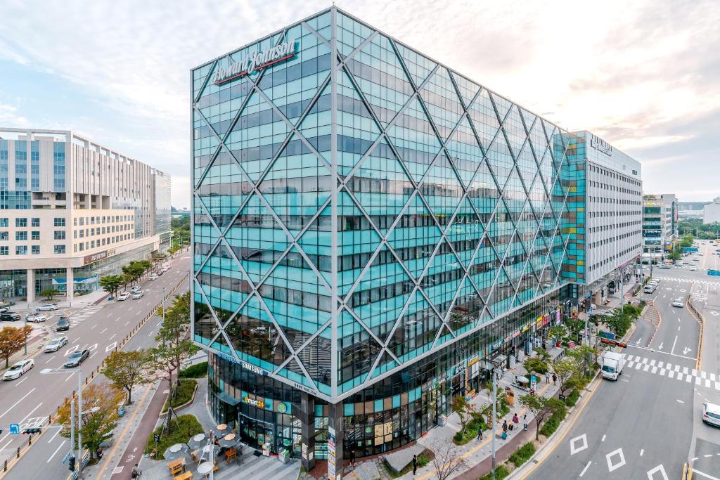 Howard Johnson by Wyndham Incheon Airport photo 4