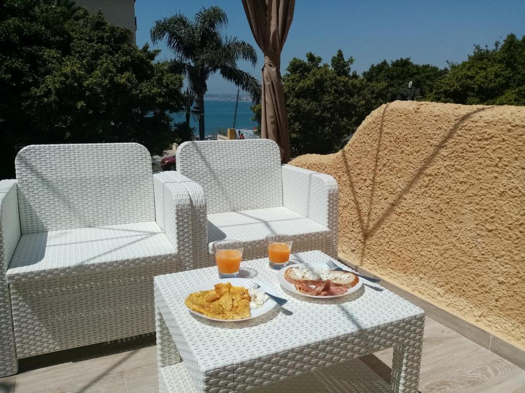 Beach Bungalow Port,free parking photo 3