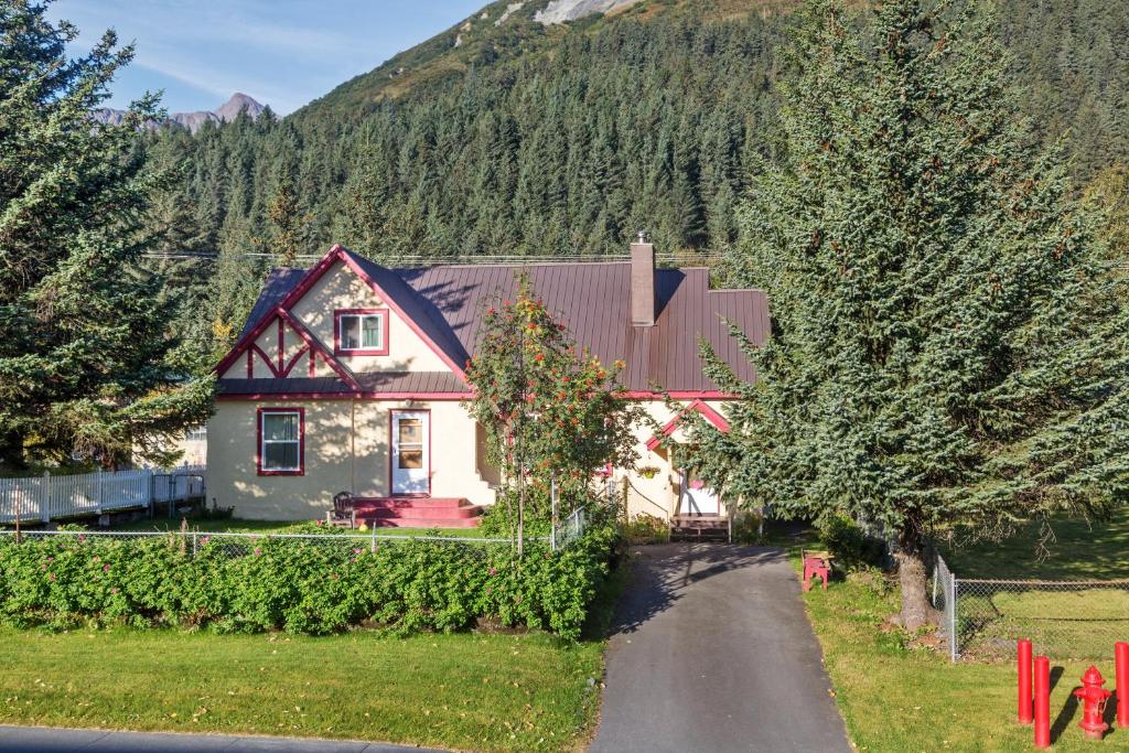 Seward's Guest House image