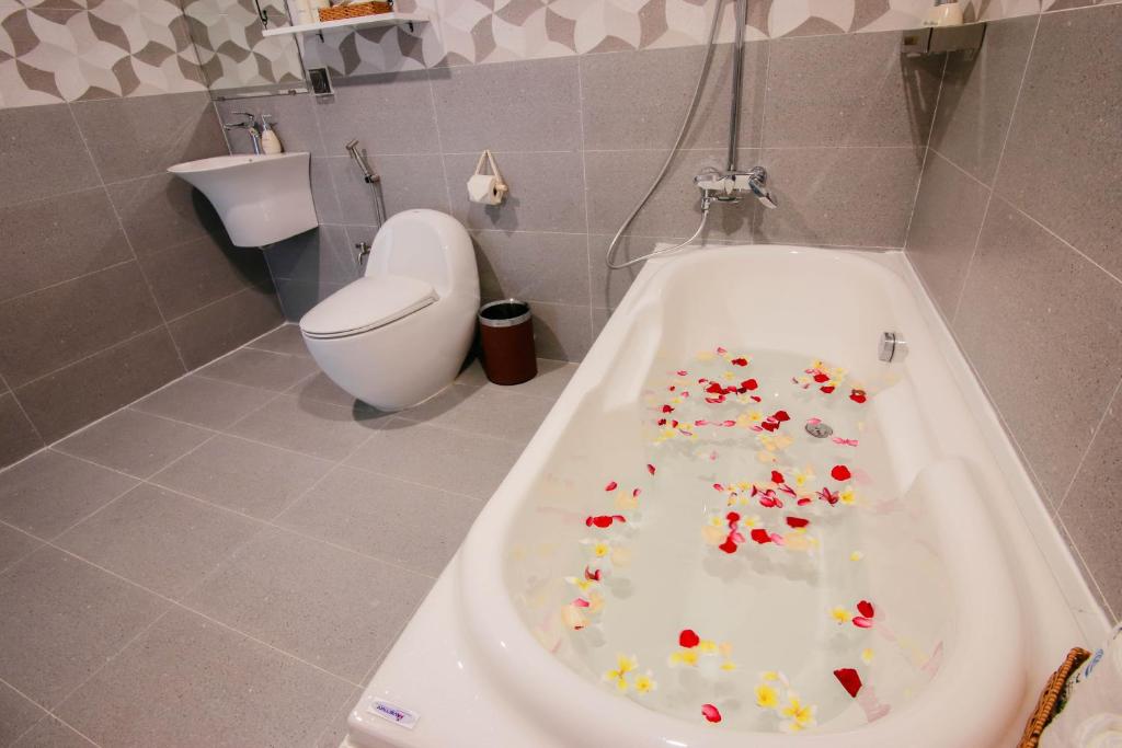 Семейный (Семейный номер с ванной), Green Oasis Hotel