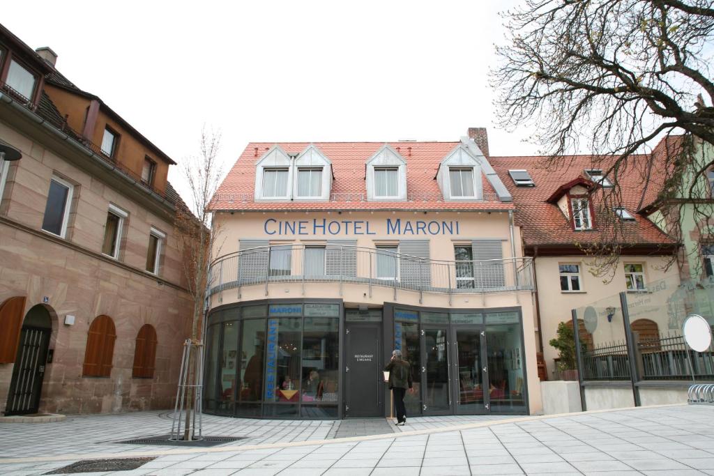 CineHotel Maroni photo 1