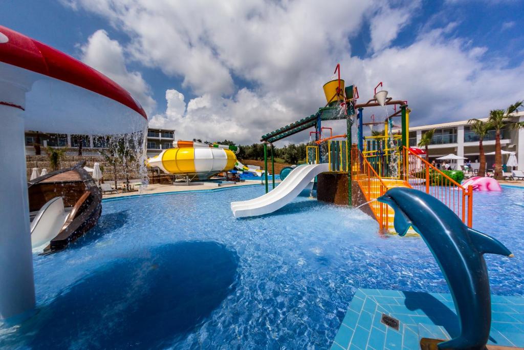 Caretta Paradise Resort & WaterPark photo 1