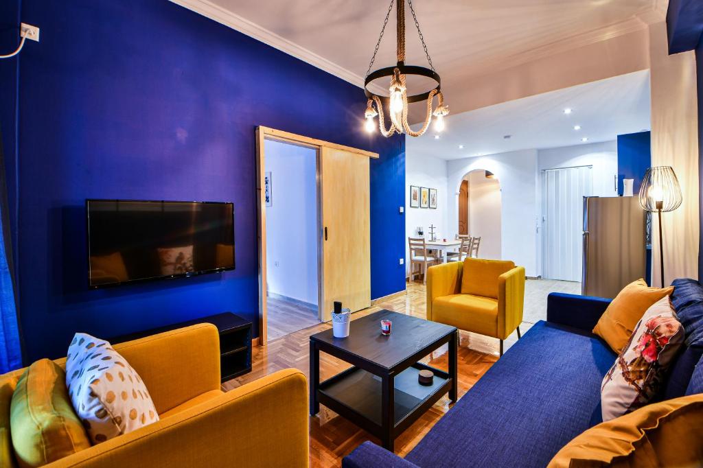 Cozy Blue Apartment BY ZAIN - Tap to explore photos