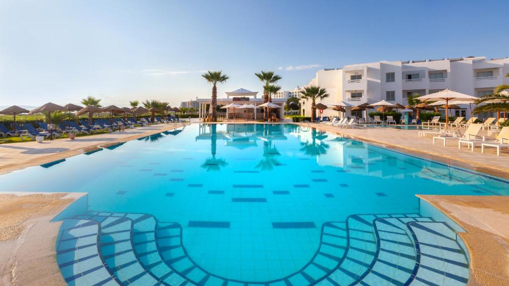 Hotel Nour Congress & Resort - Tap to explore photos