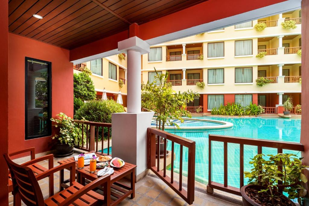 Сьюит (Полулюкс), Отель Patong Paragon Resort & Spa