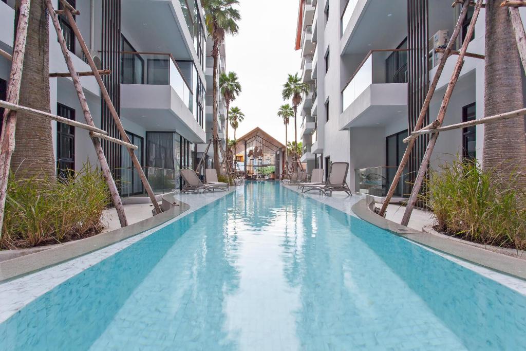 Palmyrah Surin Apartments by Beringela photo 3