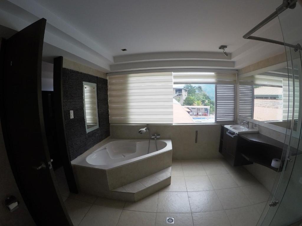 Sky Club Eco Hotel photo 3