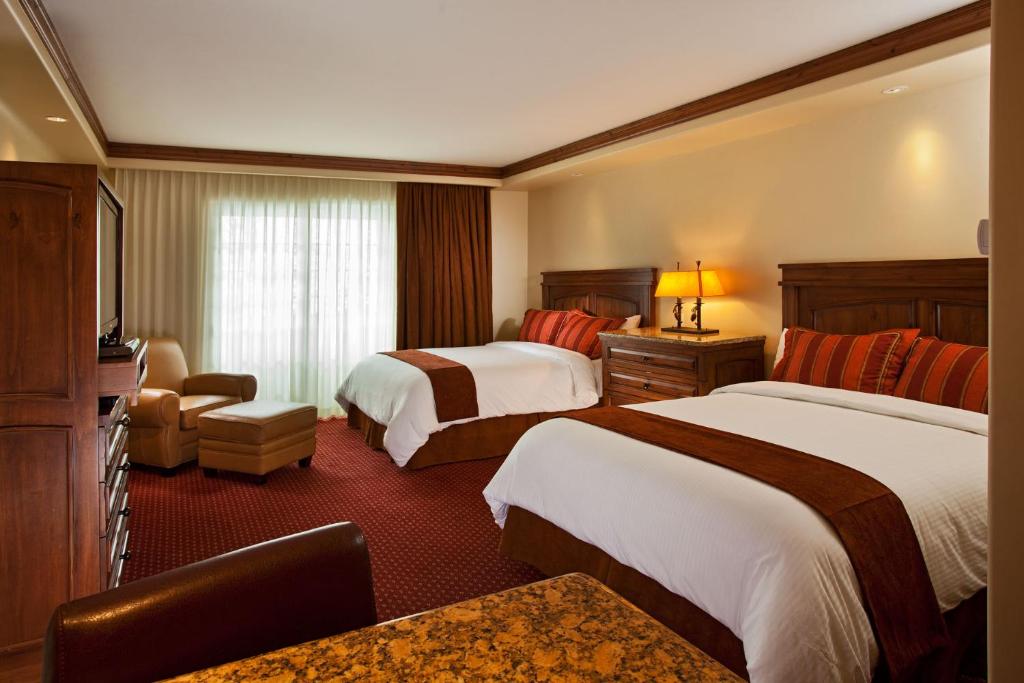 Tivoli Lodge photo 3