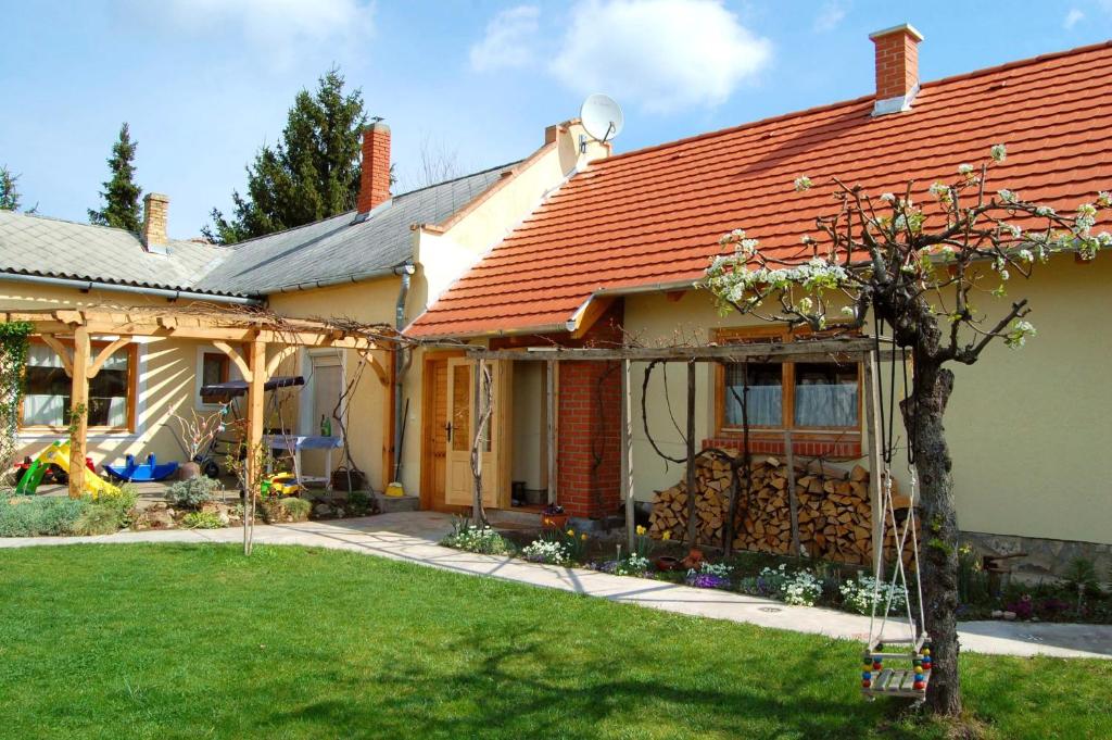 Nohab Apartman photo 1