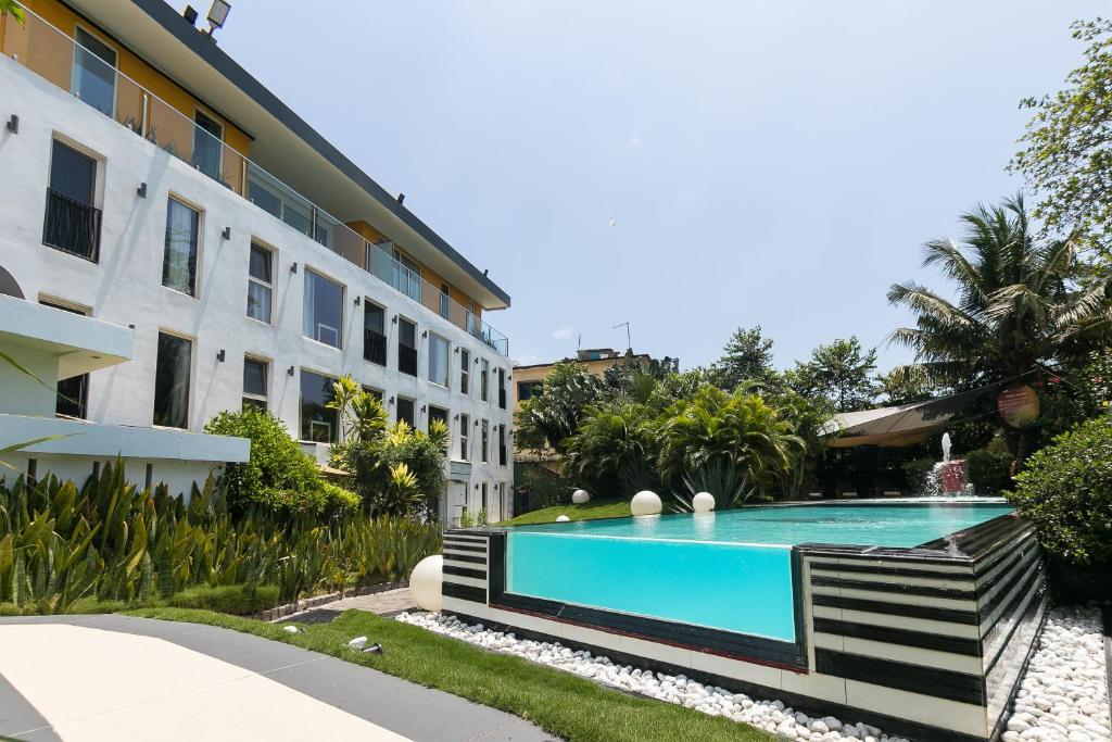 Red Mango Hotel and Apartments photo 1