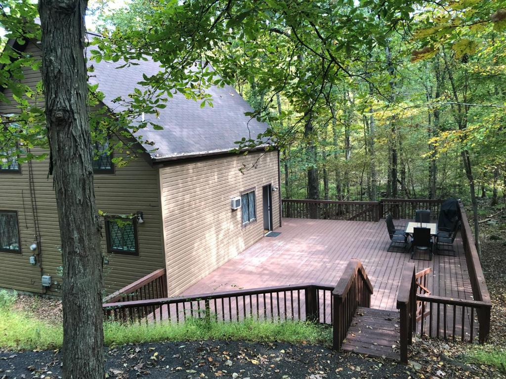 Cozy Cottage at Saw Creek photo 1