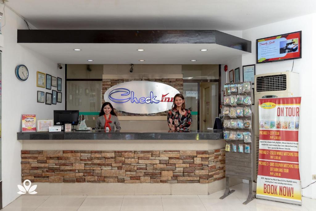 Check Inn Hotel Dumaguete City by RedDoorz photo 1