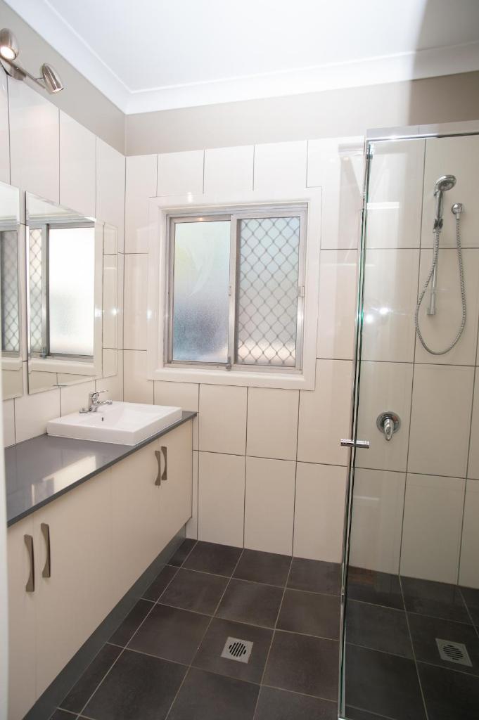 Manera Heights Apartments photo 3