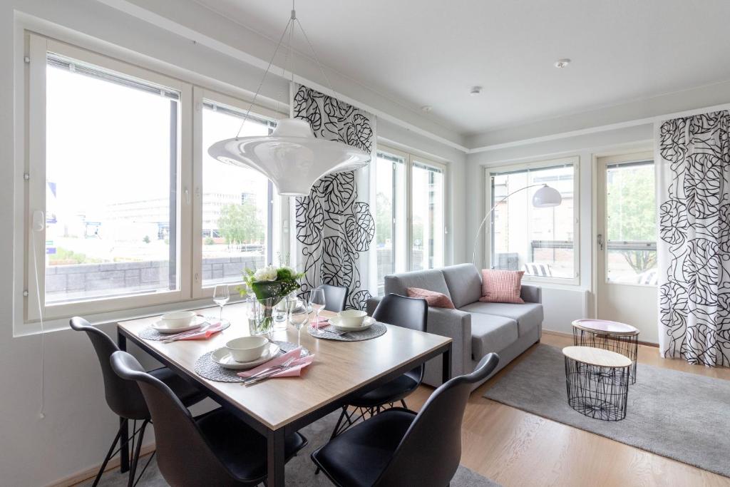 House of Saana - Tap to explore photos