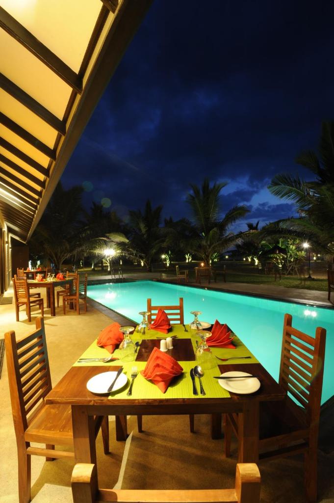 Melheim Beach Kalpitiya photo 3