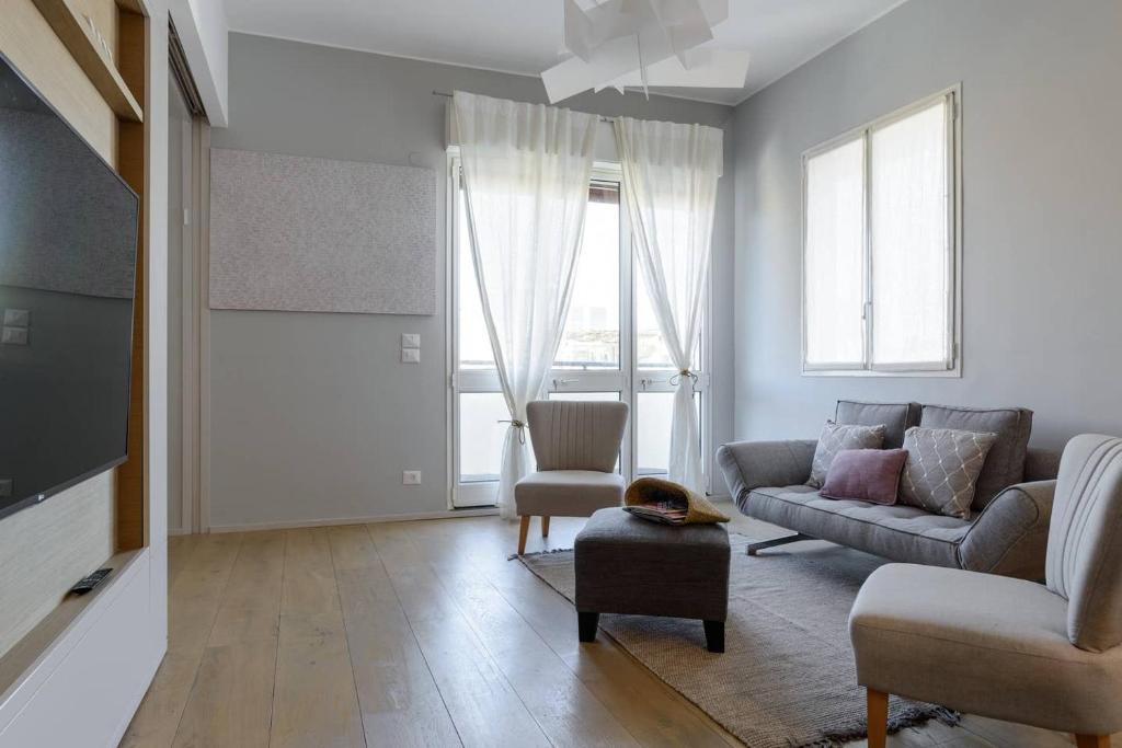 Italian design apartment in Rotchild /habima photo 4