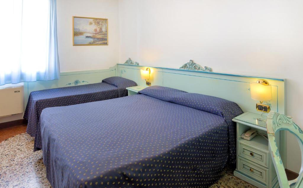 Guesthouse Ca' San Marcuola 2 Room Type - Triple Room