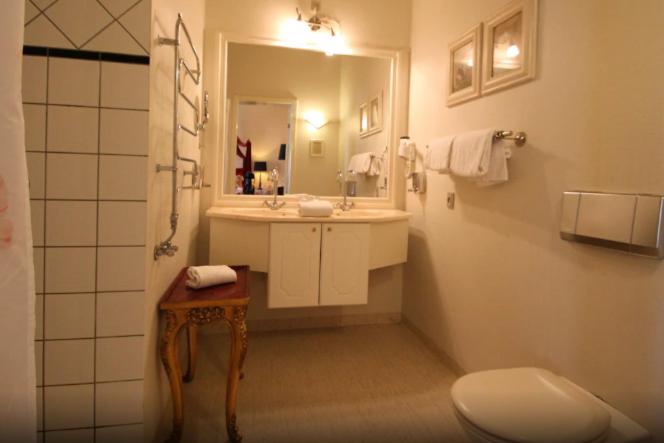 Hvedholm Slotshotel photo 4