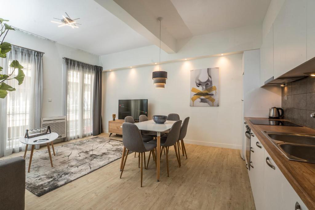 Апартаменты (Апартаменты с 2 спальнями), Athens Morum City Apartments
