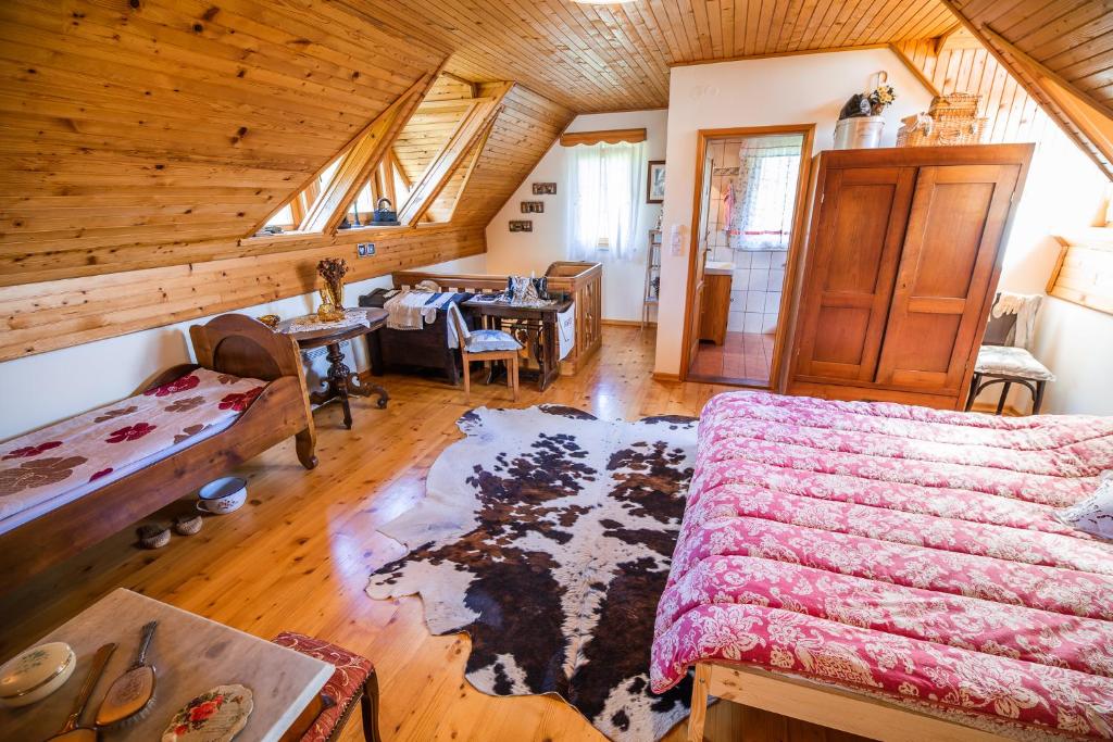 Authentic Countryside Villa with Hot tub photo 4