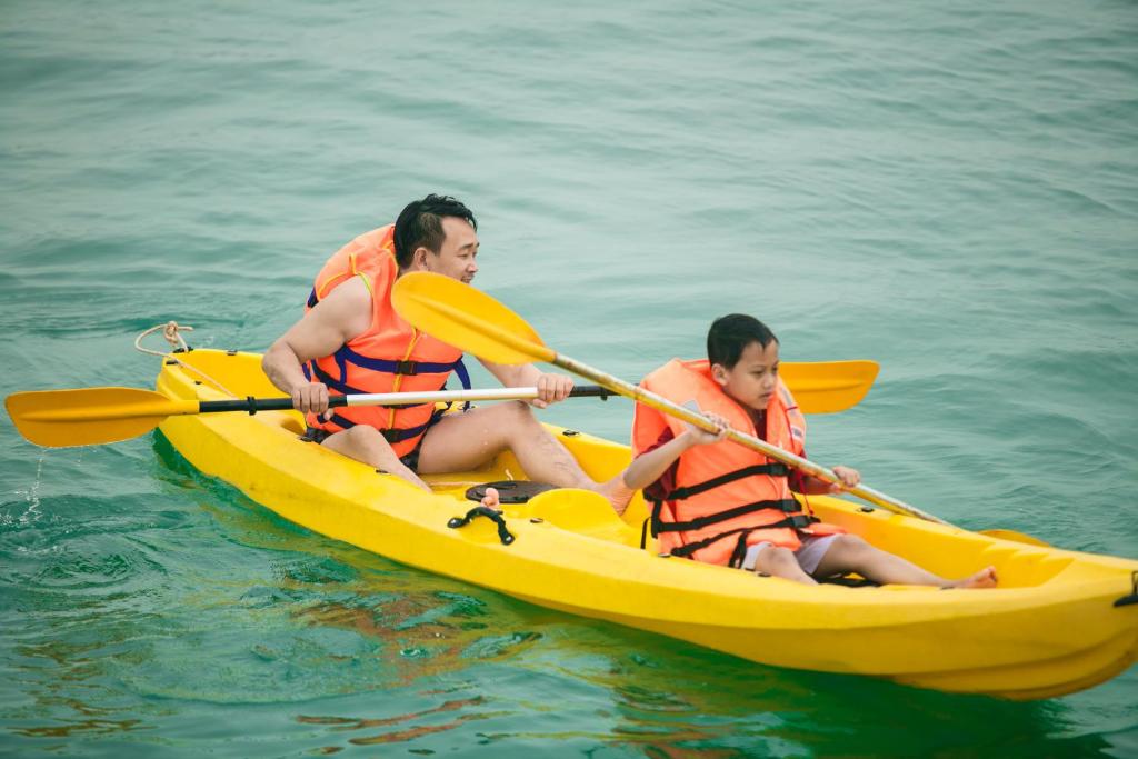 Du thuyền Fantasea Adventures 