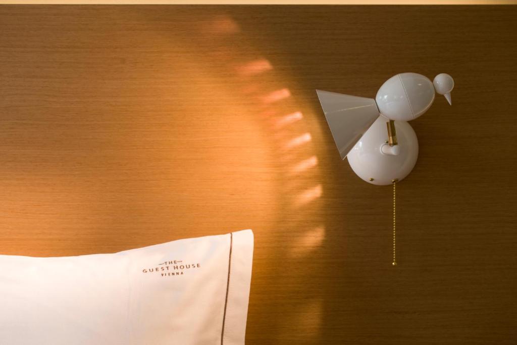Двухместный (Улучшенный двухместный номер с 1 кроватью), The Guesthouse Vienna