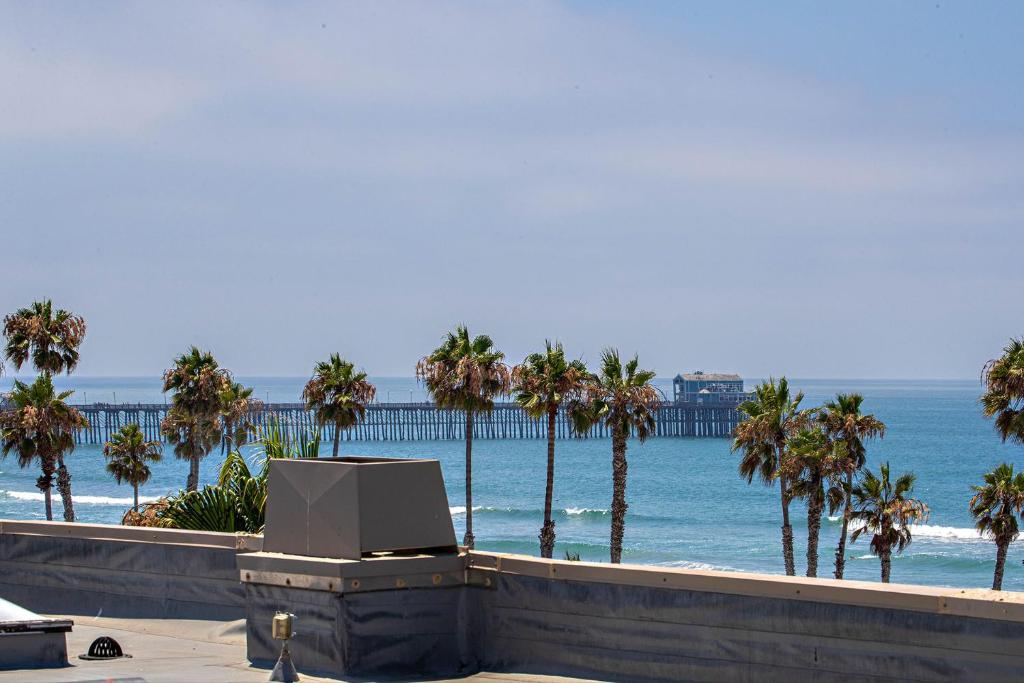 Penthouse Condo w/ Panoramic Ocean Views at Beach Resort photo 1