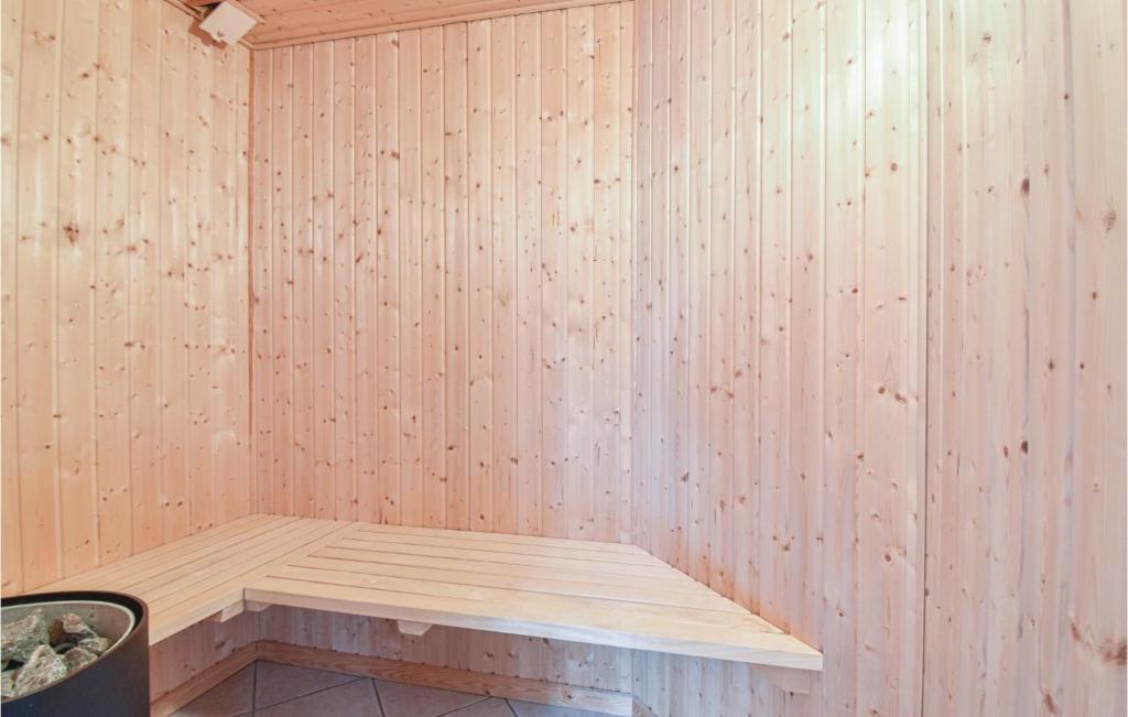 Stunning Apartment In Bogense With 3 Bedrooms, Sauna And Wifi photo 1