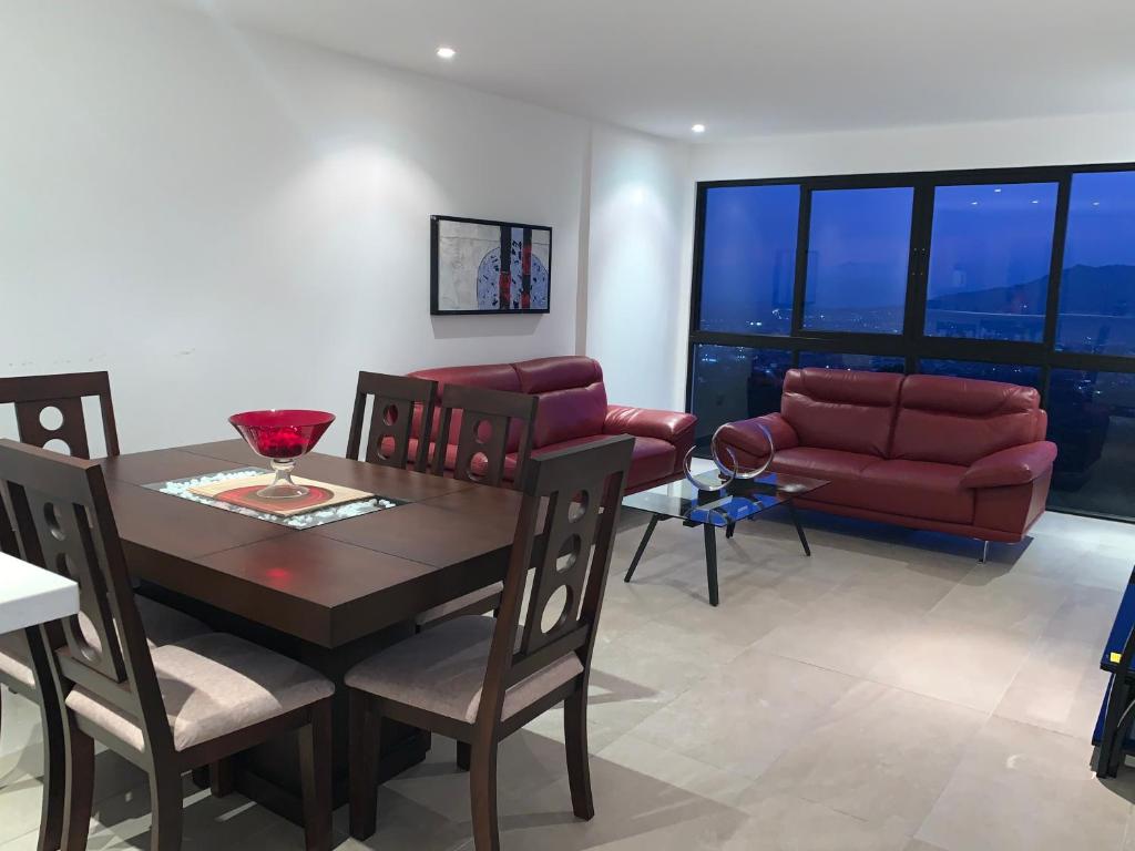 APARTAMENTO CON LA MEJOR VISTA DE SAN SALVADOR photo 2