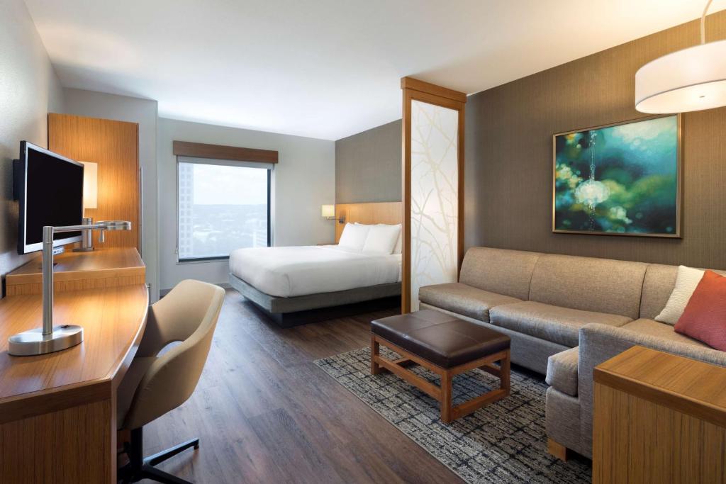 Hyatt Place Austin Downtown - Tap to explore photos