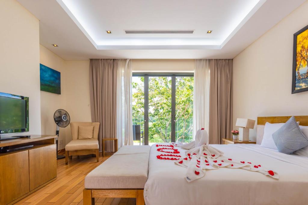 Вилла (Вилла с собственным бассейном), Sunny Beach Villa