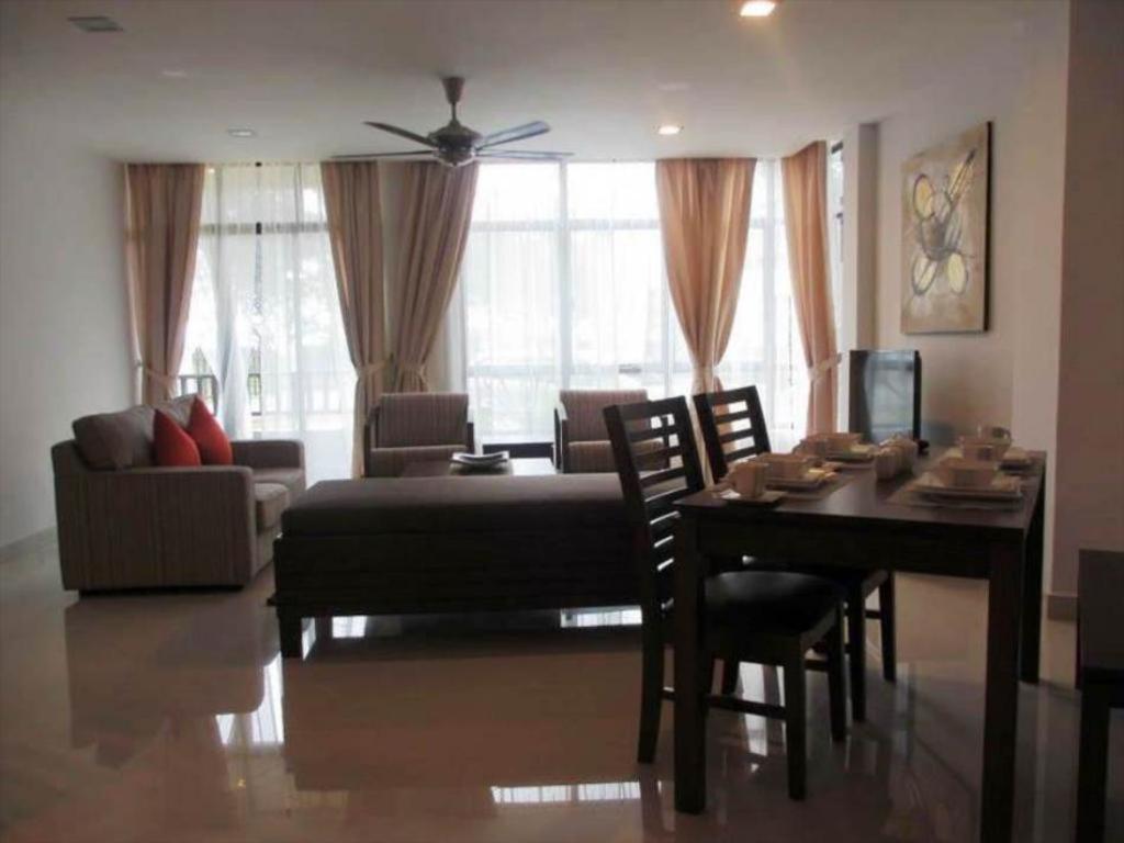 Samsuria Beach Resort & Residence photo 3