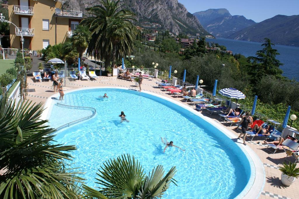 Hotel Riviera Panoramic Green Resort photo 3