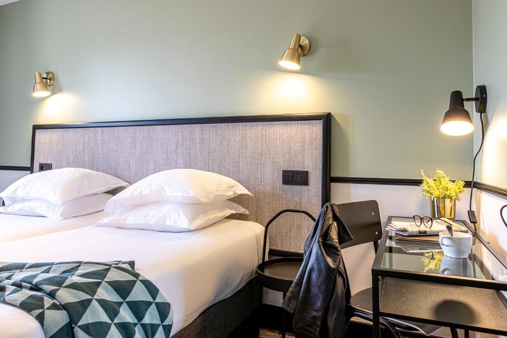 Двухместный (Улучшенный двухместный номер с 1 кроватью), Hôtel At Gare du Nord