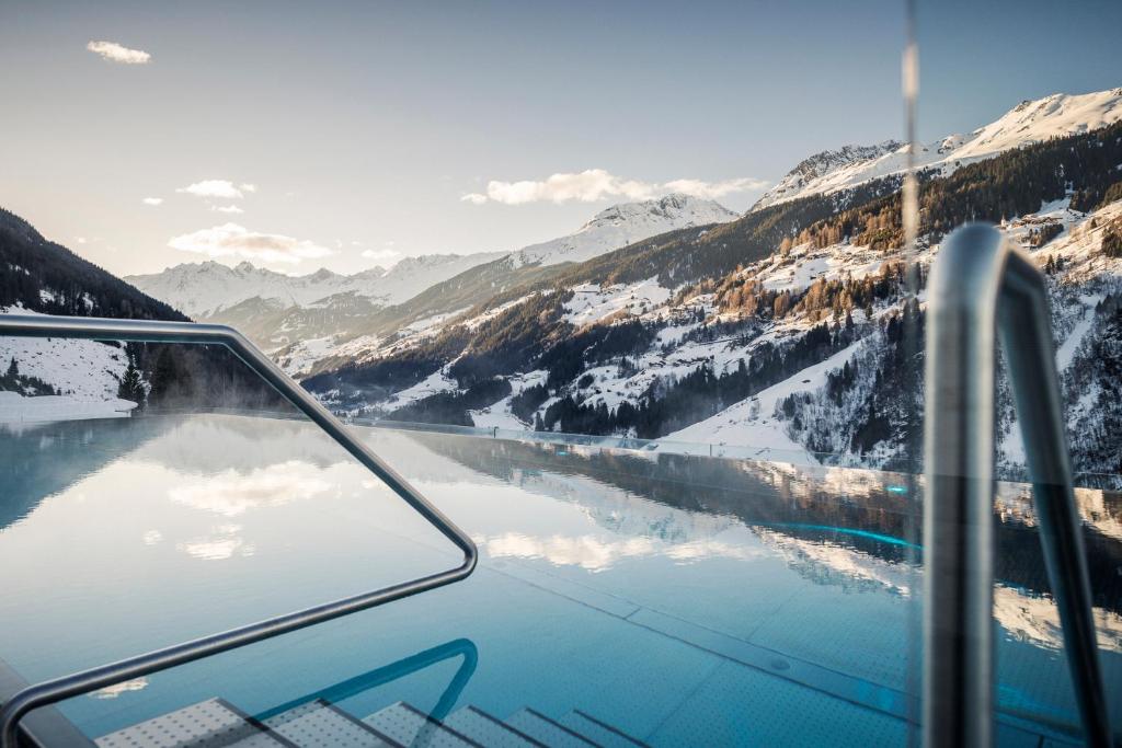 Boutique Hotel und Chalets Bergwiesenglück photo 2