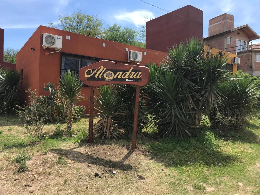 Alondra Boutique photo 3