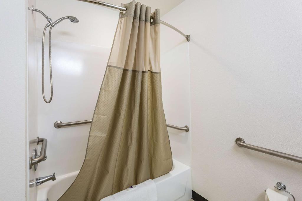 Двухместный (Номер с кроватью размера queen-size – Подходит для гостей с ограниченными физическими возможностями), Motel 6-Smyrna, GA - Atlanta