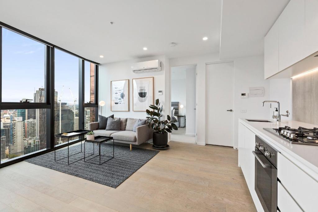 Luxuria Apartments - Avant photo 1