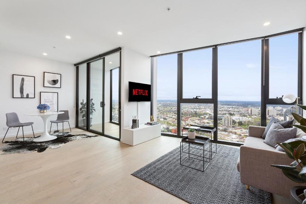 Luxuria Apartments - Avant photo 3
