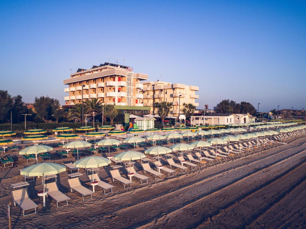 UNAWAY Imperial Beach Hotel photo 1